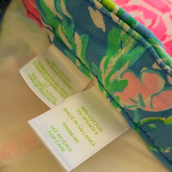 Lilly Pulitzer buttercup shorts - Picture 4 of 8